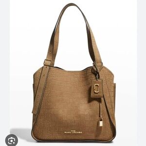 Authentic  💯 Marc Jacobs The Director Hobo Bag 💼